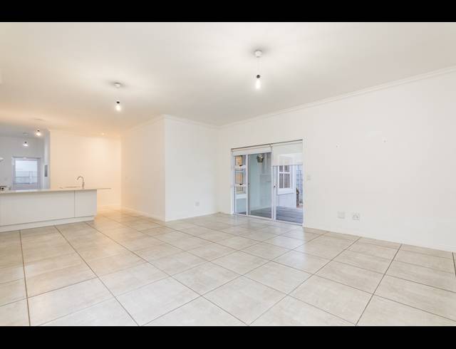 3 BEDROOM FREESTANDING FOR SALE IN SUNNINGDALE